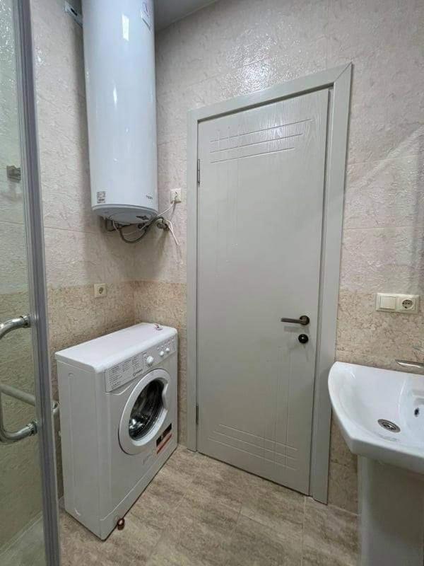 Dar Tower Apartment Батуми Екстериор снимка