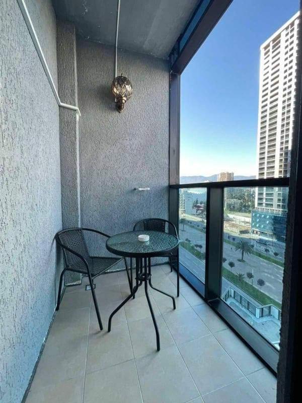 Dar Tower Apartment Батуми Екстериор снимка